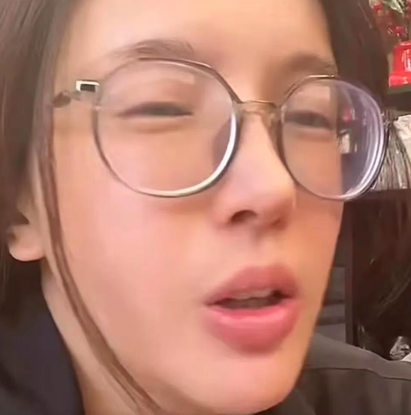 图片[8]-助眠女主播称自己长的不赖，是个男的都会喜欢自己！回应抽粉丝结婚生子，引发网友热议~-吃瓜网